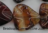 CAG6076 15.5 inches 30mm wavy triangle dragon veins agate beads